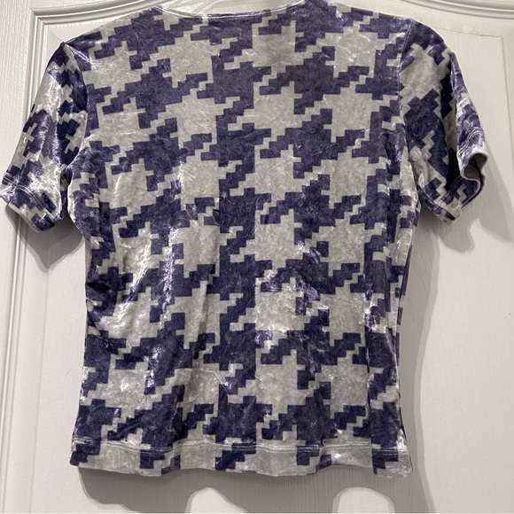 GUESS collection HOUNDSTOOTH pattern stretchy short sleeves top size S - Picture 5 of 5